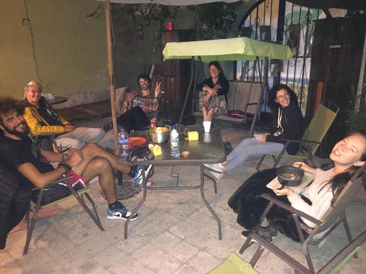 La Gaceta Camping Hotel Antigua Bagian luar foto